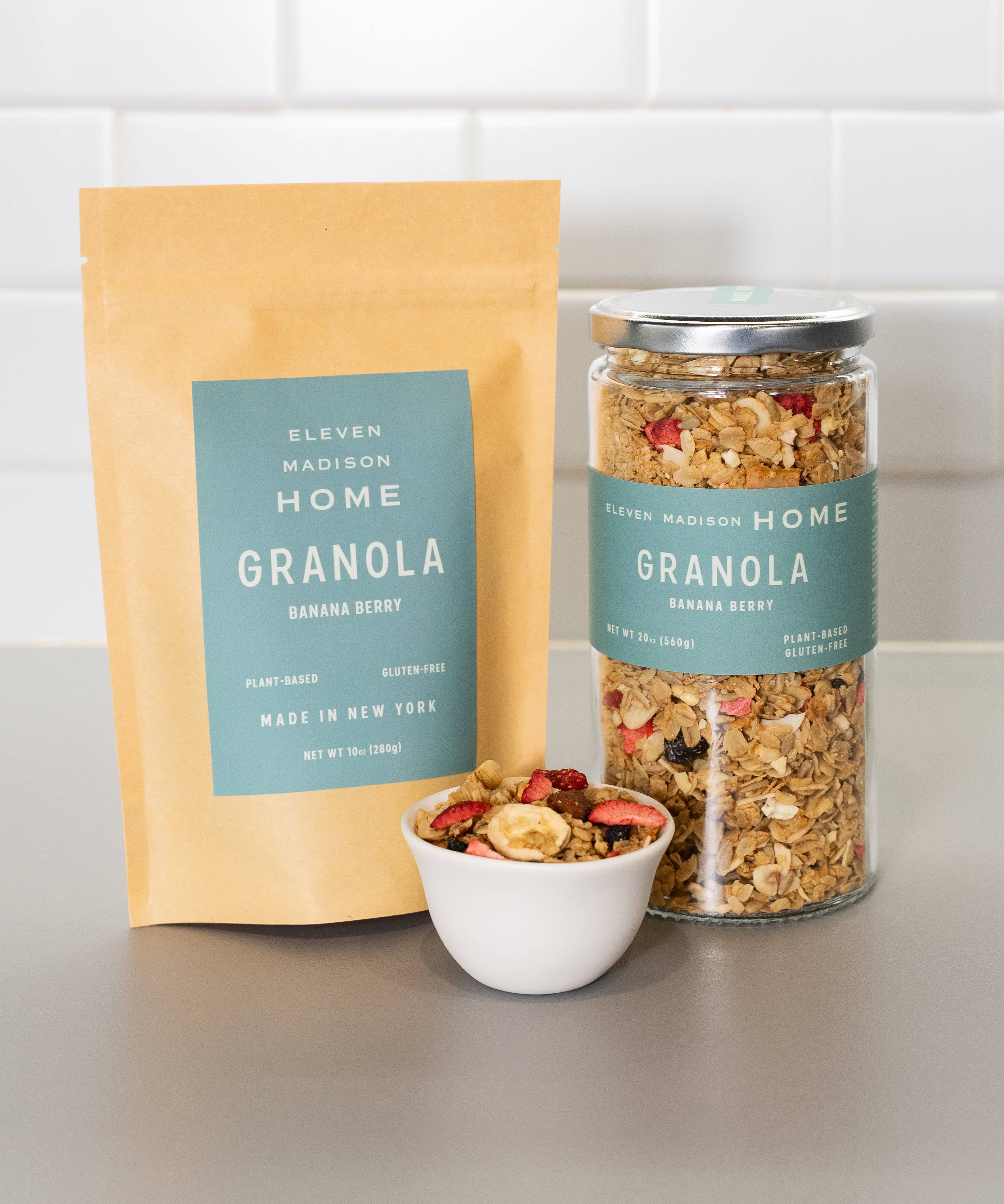 Banana Berry Granola 18.7oz Jar